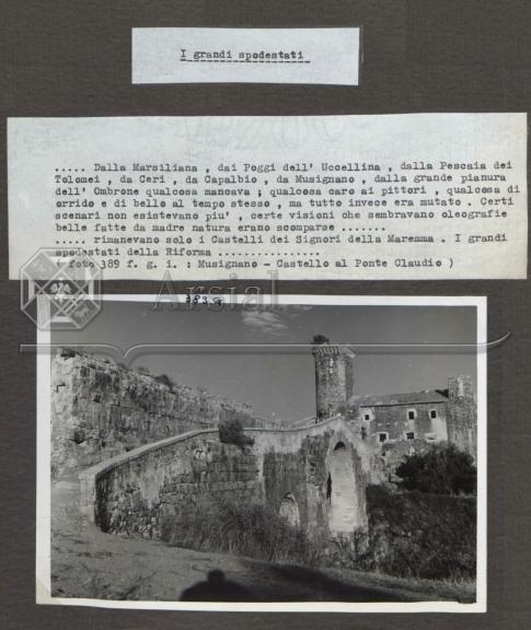 11 I grandi spodestati, foto con dedica, il castello dell'Abbadia.jpg